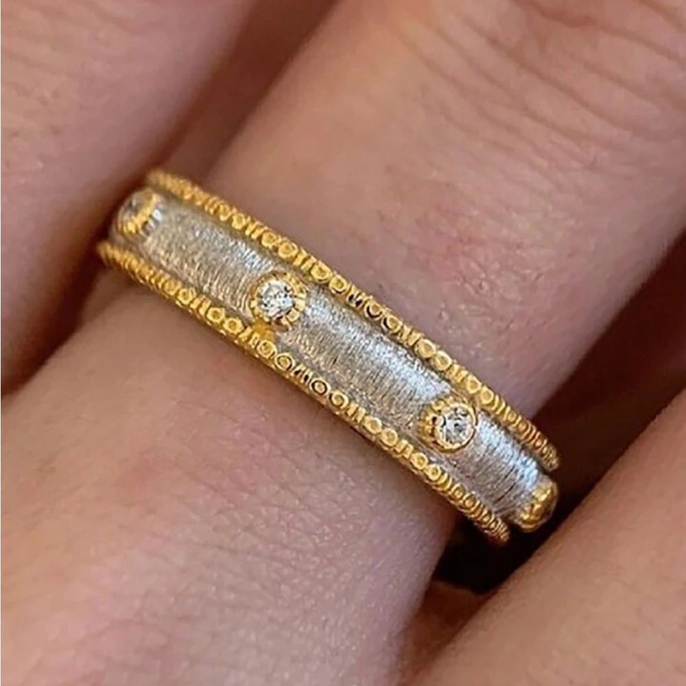 Chic Gold and Silver Ring R233